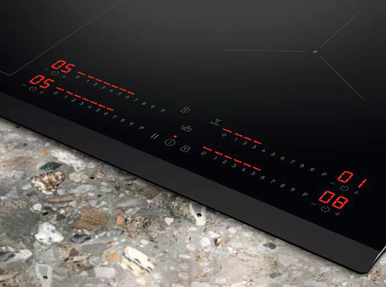 Индукционная варочная панель Electrolux EIS82453