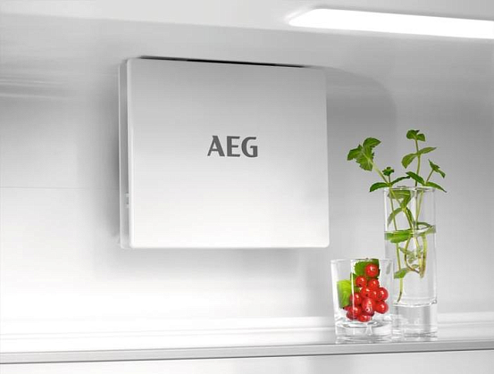 Встраиваемый холодильник AEG NSC7G751ES
