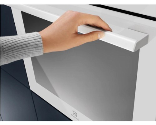 Духовой шкаф Electrolux OKC8H39WV