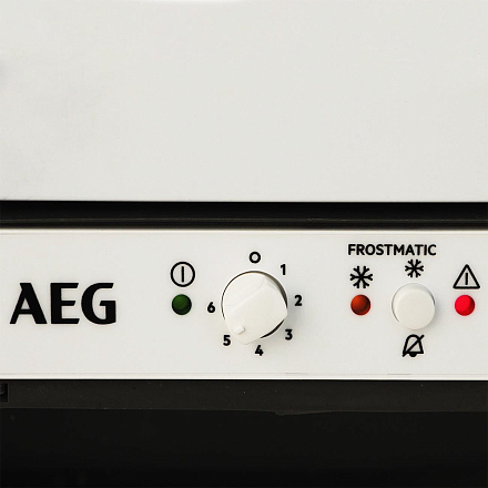 Встраиваемая морозильная камера AEG ABR682F1AF