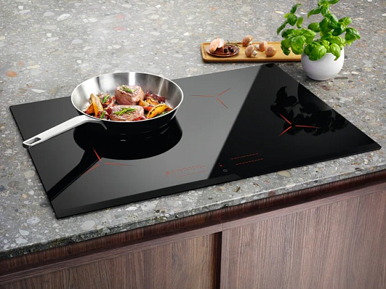 Варочная панель Electrolux EIP8146
