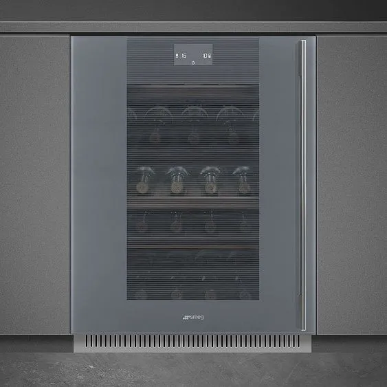 Холодильный шкаф для вина Smeg CVI138LS3