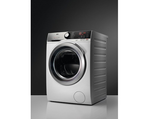 Стиральная машина AEG L8FEE94VX
