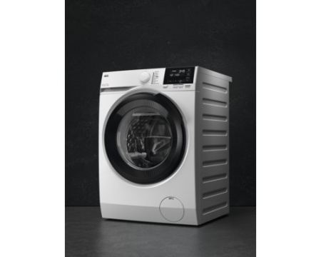 Стиральная машина AEG LFR71844BE