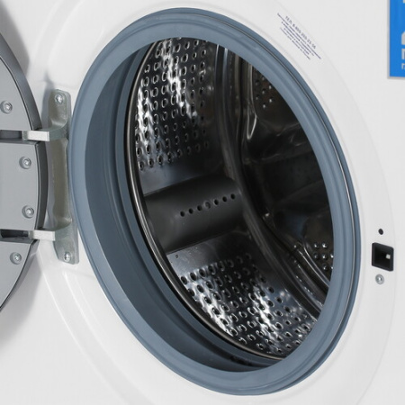 Стиральная машина Beko WSDN63512ZSW