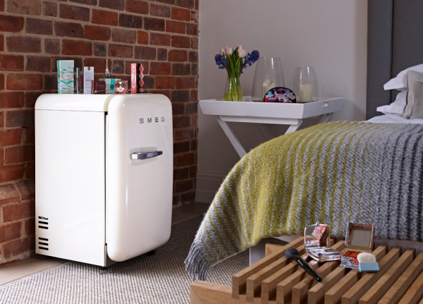 Холодильник Smeg FAB5LCR5