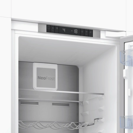 Встраиваемый холодильник Beko BCNA306E3S