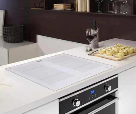 Индукционная варочная поверхность Delonghi PIND 5 B