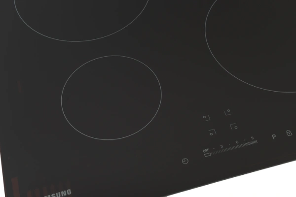 Индукционная варочная поверхность Samsung NZ64H37070K/WT
