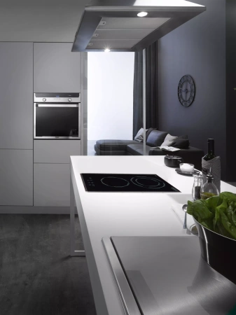 Электрическая варочная поверхность Delonghi PVC 31 TC