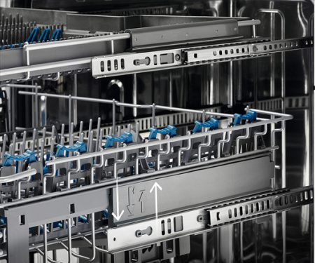 Встраиваемая посудомоечная машина Electrolux EMM23102L