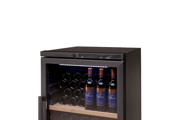 Винный шкаф Vestfrost Solutions VKG 511 B