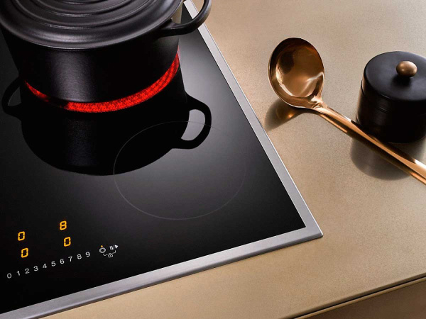 Варочная панель индукционная Miele KM 6520 FR черный