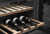 Холодильный шкаф для вина Smeg CVI121B3