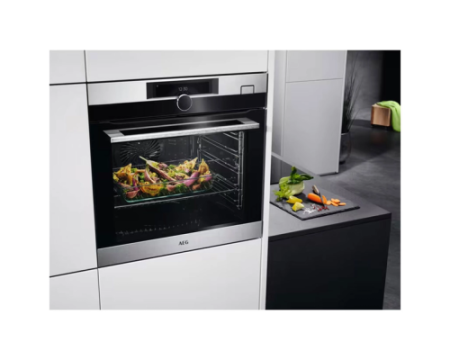 Духовой шкаф с паром AEG BSK988330M