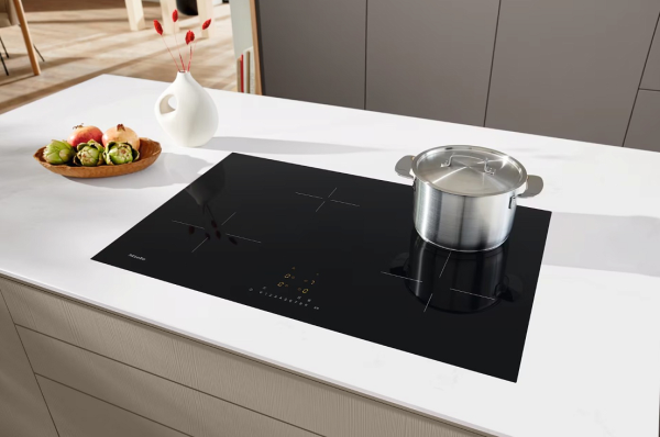 Варочная панель индукционная Miele KM 7373 FL черный