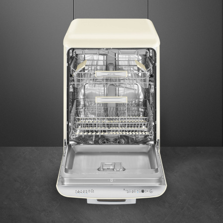 Посудомоечная машина Smeg LVFABCR3