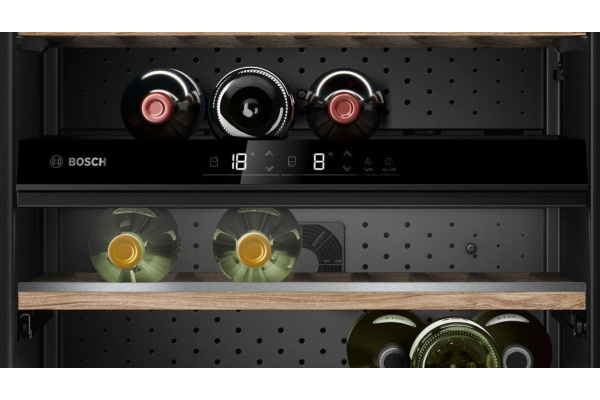 Винный шкаф Bosch KWK16ABGB
