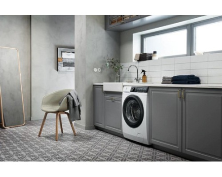 Стирально-сушильная машина Electrolux EW8WR261B