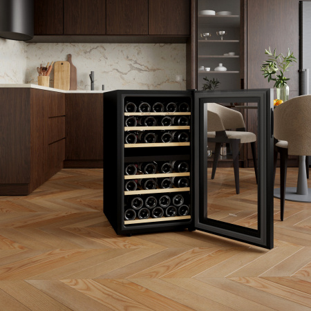 Винный шкаф Libhof Gourmet GMD-42 black