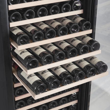 Винный шкаф Libhof Gourmet GR-183 Black