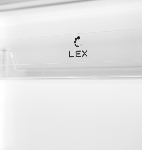 Встраиваемый однокамерный холодильник LEX RBI 102 DF