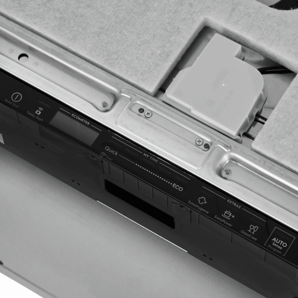 Встраиваемая посудомоечная машина Electrolux EEC87600W