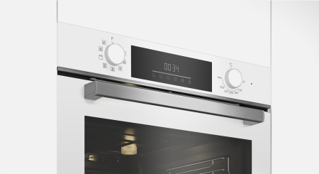 Духовой шкаф Beko BBIM18300WCSE