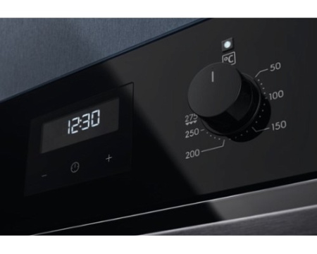 Духовой шкаф Electrolux OEF3H70TK