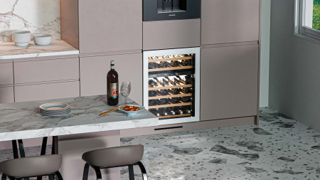 Винный шкаф встраиваемый Meyvel MV46NH-KWT2