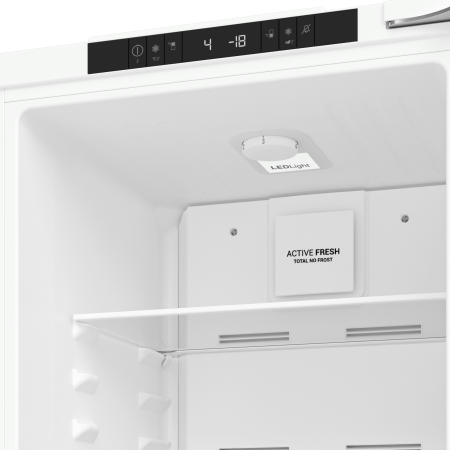 Встраиваемый холодильник Hotpoint HBT 18