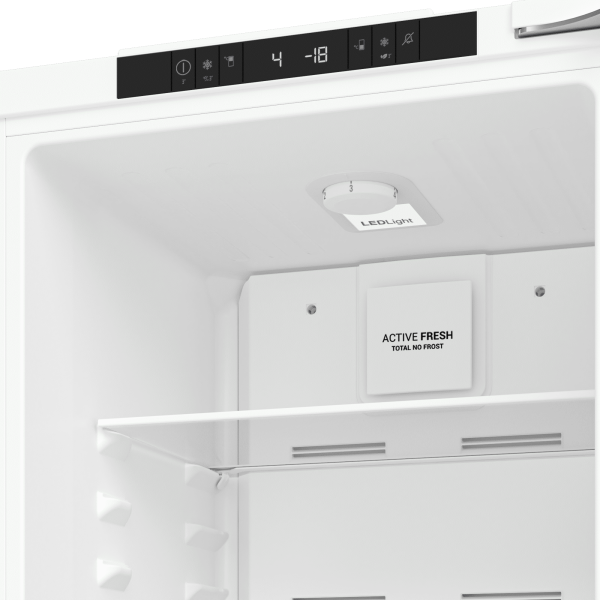 Встраиваемый холодильник Hotpoint HBT 18