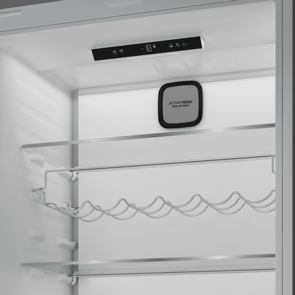 Встраиваемый холодильник Hotpoint HBT 400I