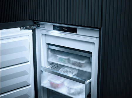 Встраиваемый морозильник Miele FNS 7774 D