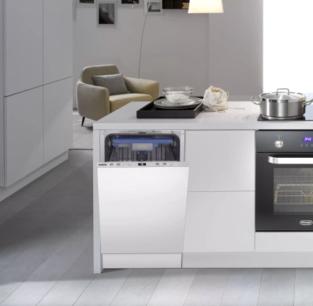 Посудомоечная машина DeLonghi DDW06S Granate platinum