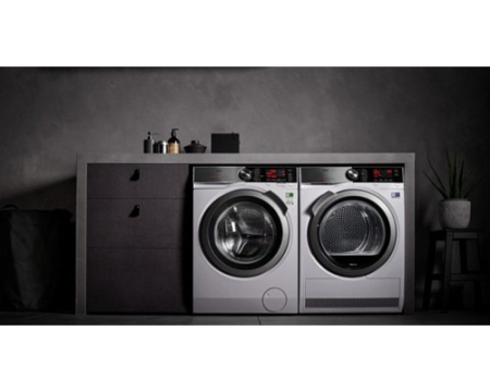 Стиральная машина AEG L8FEE94VX