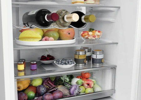 Встраиваемый холодильник Haier HBCN7190U1