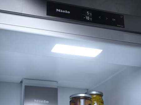 Холодильник встраиваемый Miele KFN 7734 C белый