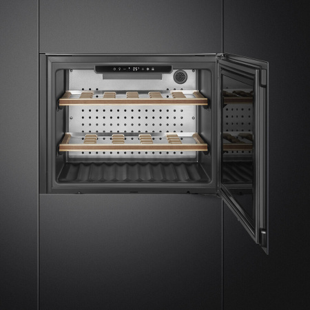 Холодильный шкаф для вина Smeg CVI121B3