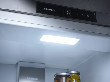 Встраиваемый холодильник Miele K7433 E
