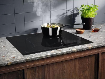 Варочная панель Electrolux EIS 6648