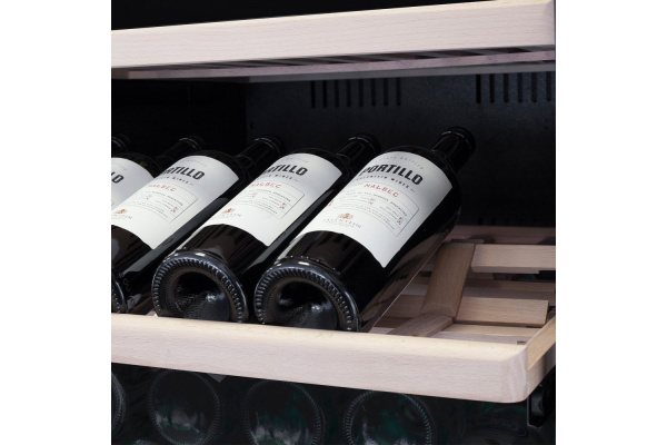 Винный шкаф Caso WineExclusive 180 Smart