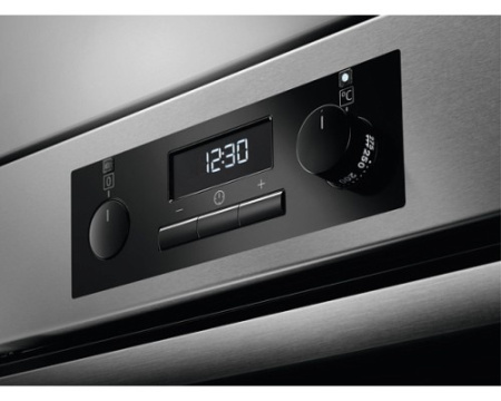 Духовой шкаф Aeg BEB351010M