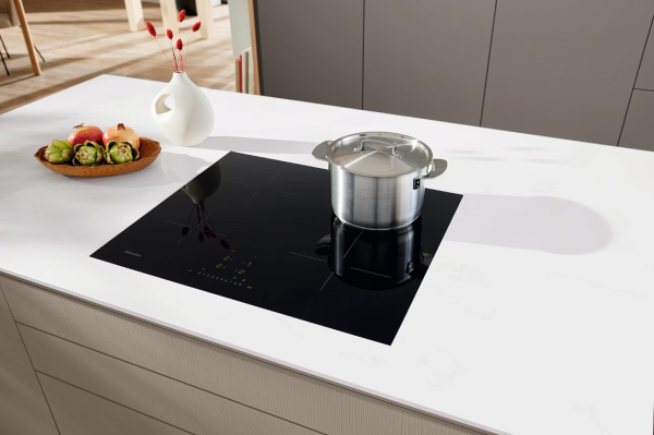 Варочная панель индукционная Miele KM 7363 FL черный