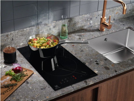 Варочная панель Electrolux LIT 30230 C