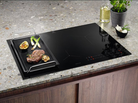 Индукционная варочная панель Electrolux EIS82449